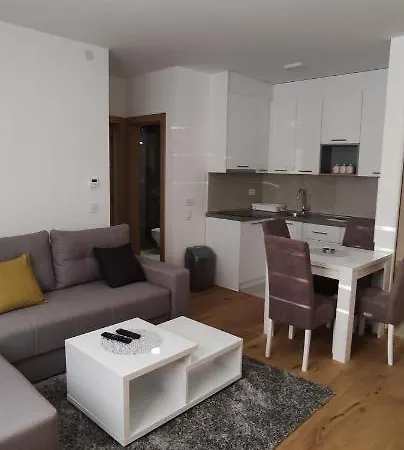 Pino Silvestre Apartman