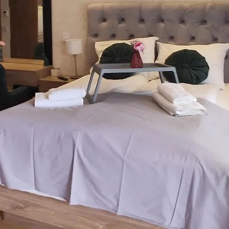 Apartment Pino Silvestre