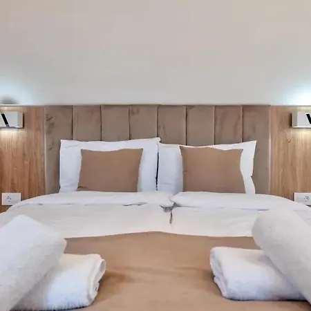 Pino Silvestre Daire *